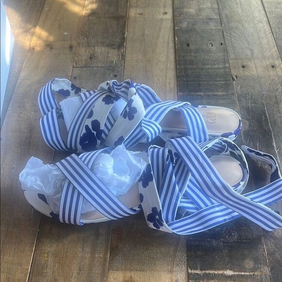 CAbi Blue and White Shoes - Picture 3 of 6